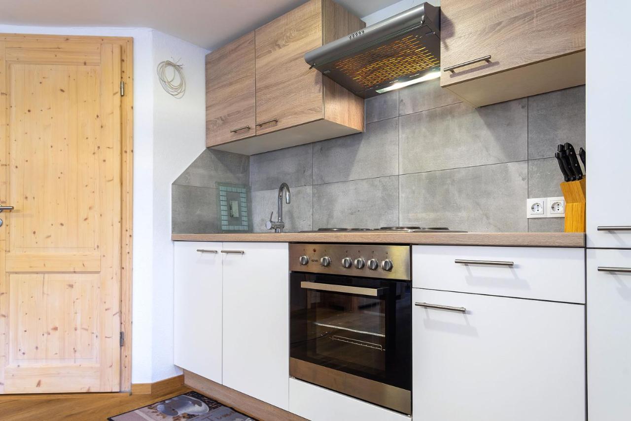 Alpen-Hostel - Apartment Talstation Mit Motorradvermietung Memmingen Exteriör bild