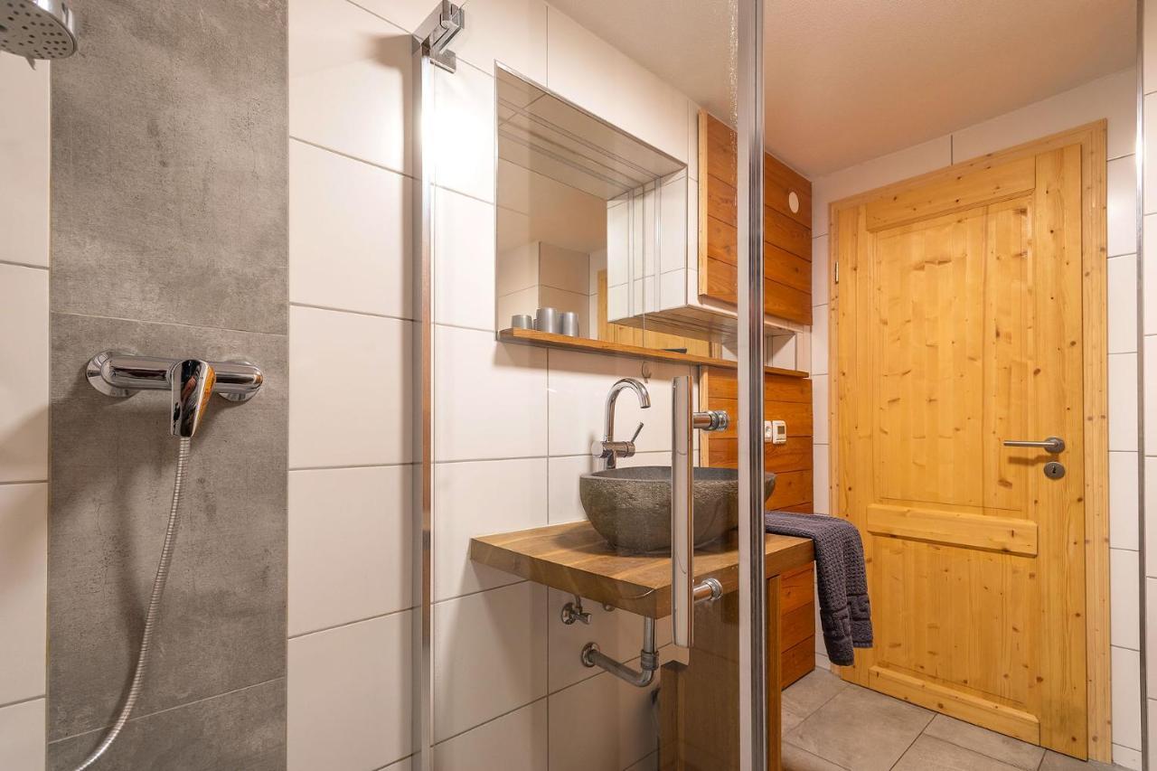 Alpen-Hostel - Apartment Talstation Mit Motorradvermietung Memmingen Exteriör bild
