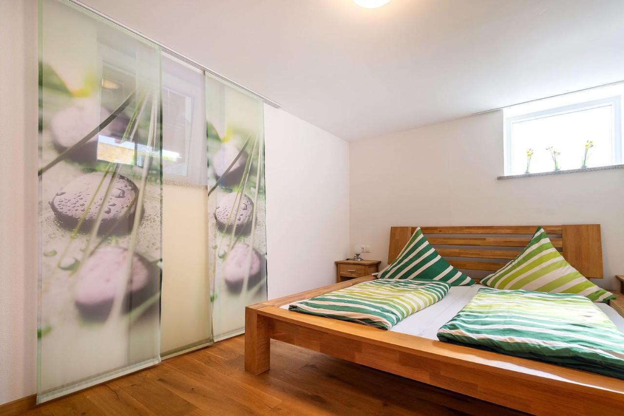 Alpen-Hostel - Apartment Talstation Mit Motorradvermietung Memmingen Exteriör bild