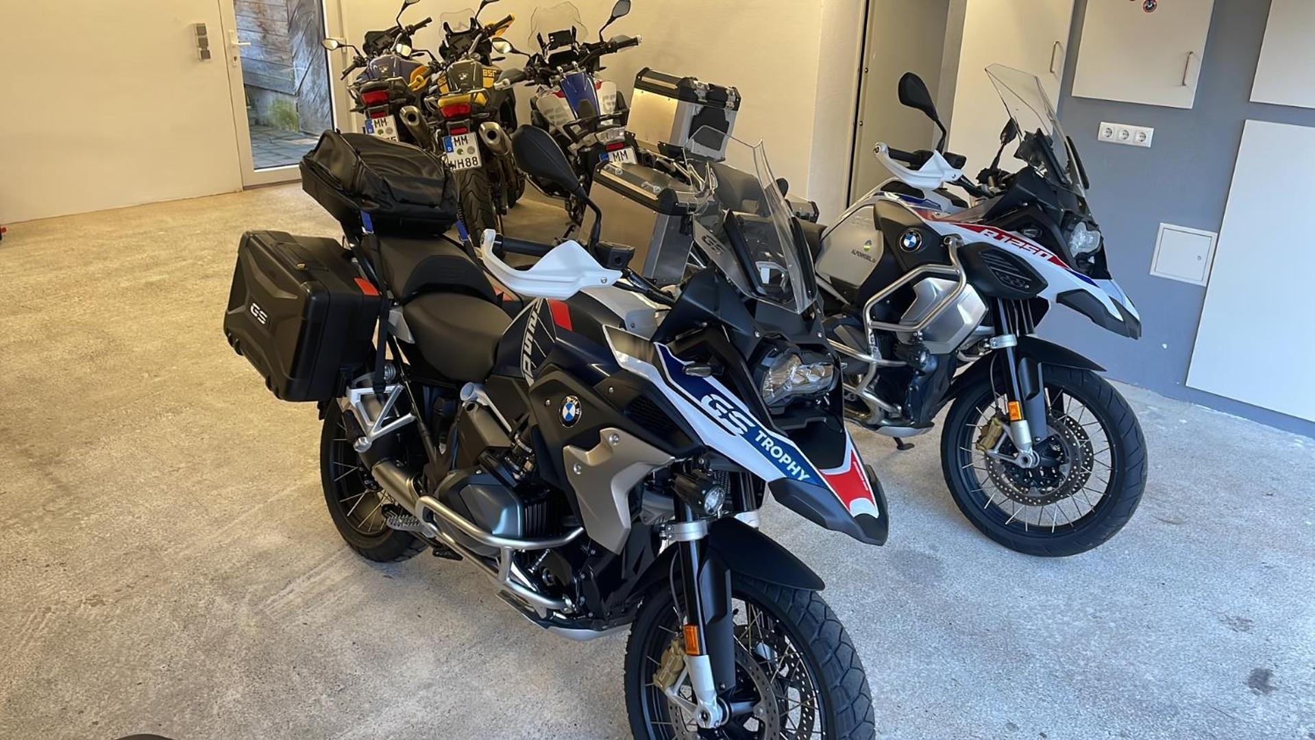 Alpen-Hostel - Apartment Talstation Mit Motorradvermietung Memmingen Exteriör bild